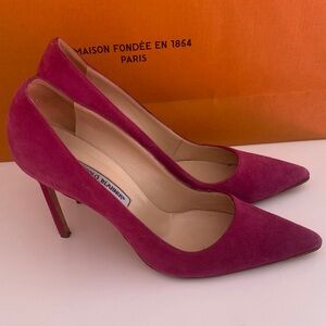 Manolo Blahnik Fuchsia Suede Heels
